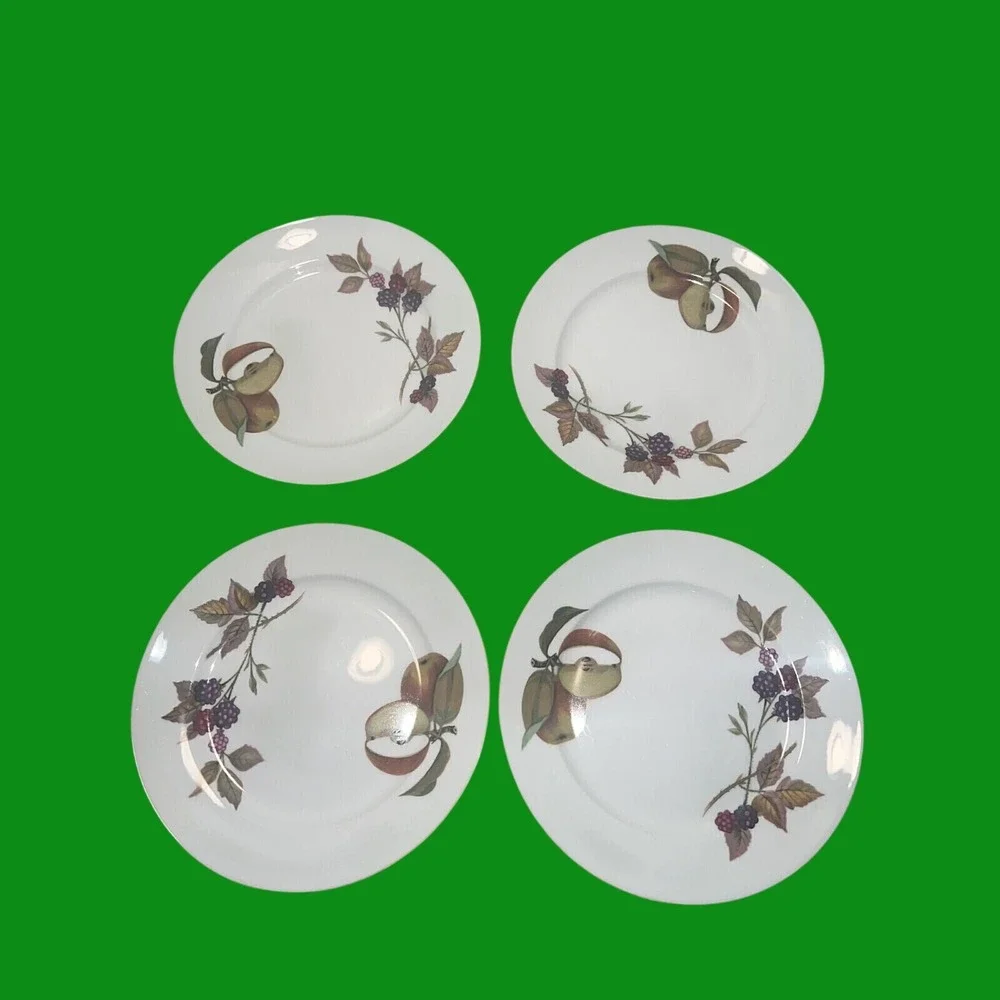 Vintage Royal Worcester EVESHAM GOLD 6.5